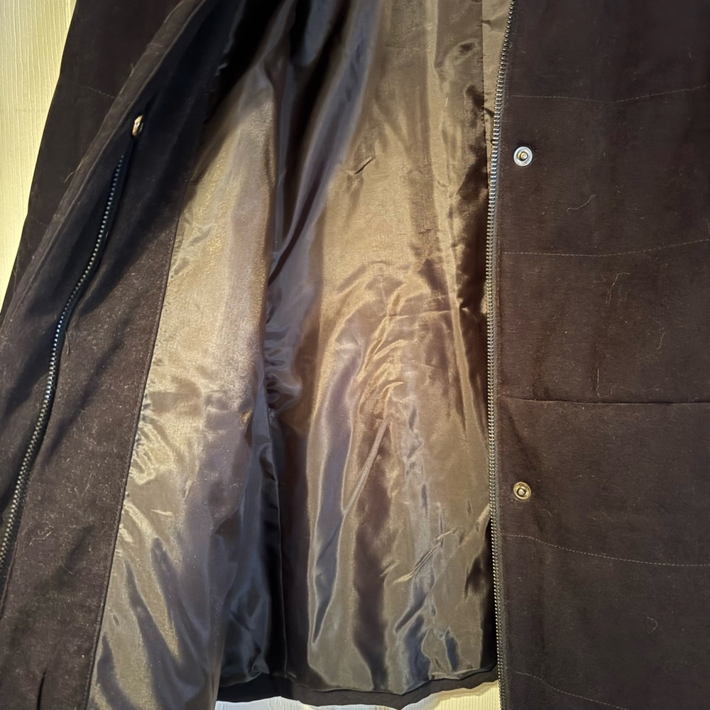 Jones NY Sz Lg Black Quilted Puffer Coat w/ faux fur detach collar, zip & snaps - Picture 4 of 9
